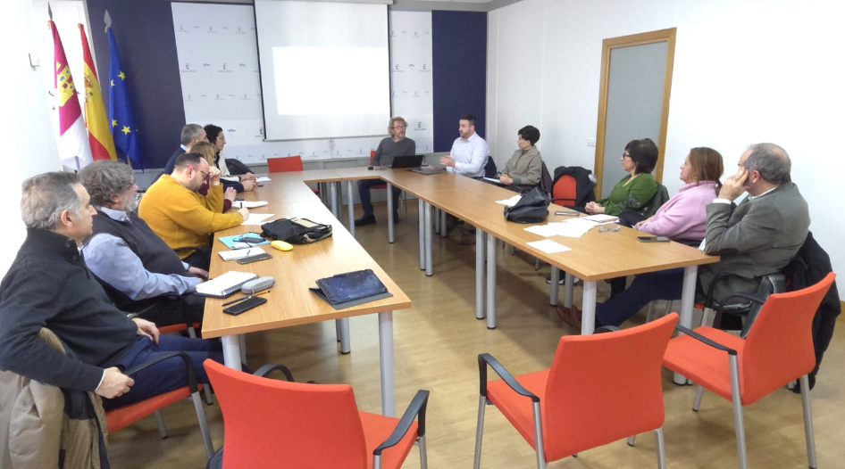 Campos de Hellín asiste a la reunión sobre transición energética y cooperativas de segundo grado celebrada el 10 de febrero en Albacete