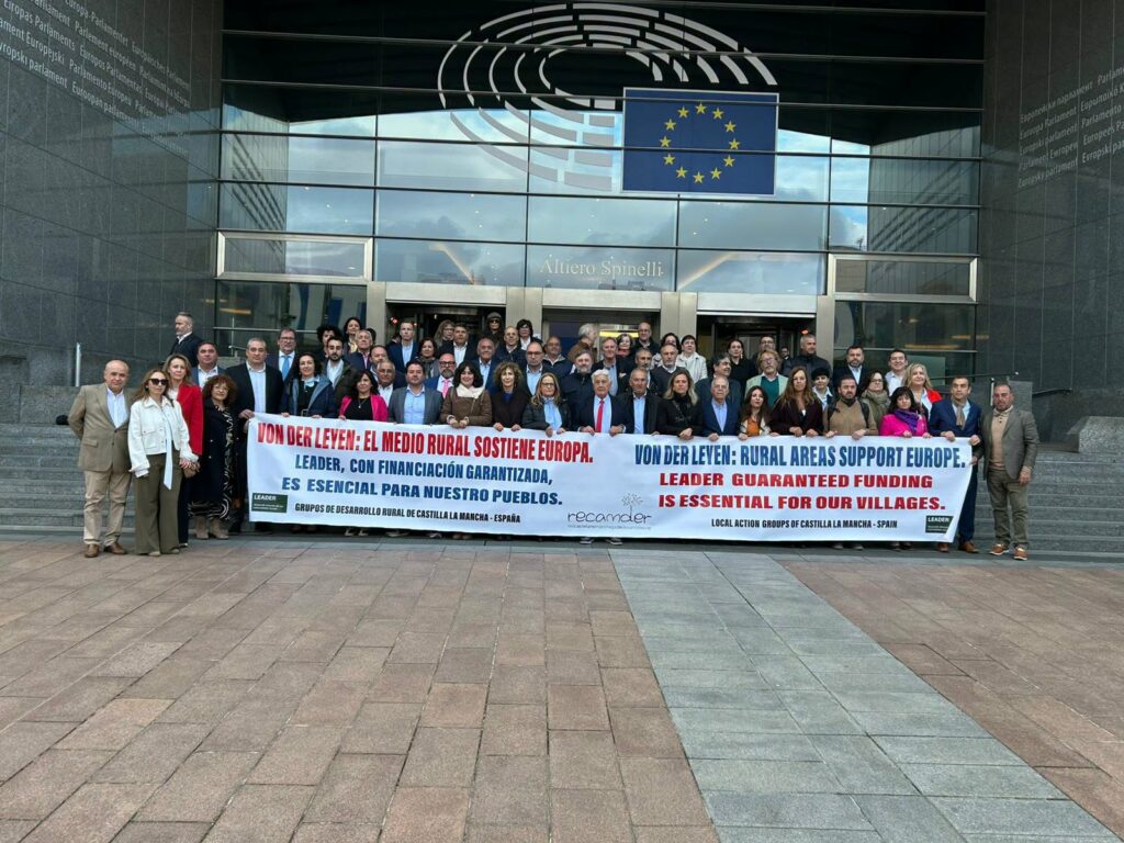 Campos de Hellín se une a los Grupos de Desarrollo de la región en Bruselas para blindar el futuro de los fondos rurales