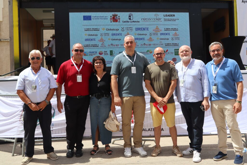 Campos de Hellín se convierte en el epicentro del ciclismo regional con la llegada de la II Vuelta Ciclista LEADER a Agramón