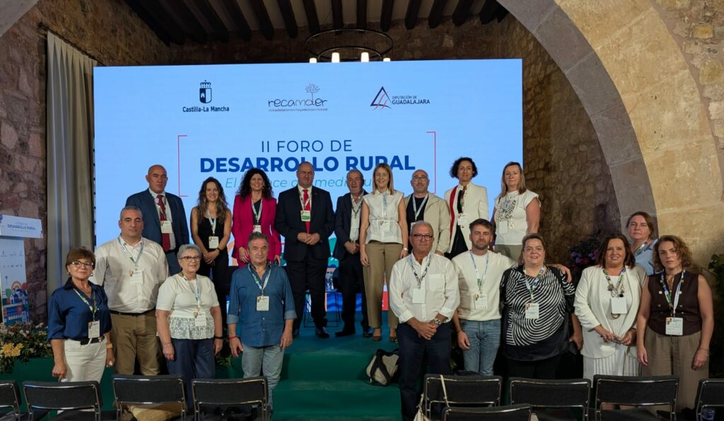 El equipo de Campos de Hellín asiste en Sigüenza al II Foro de Desarrollo Rural y respalda su histórico Manifiesto